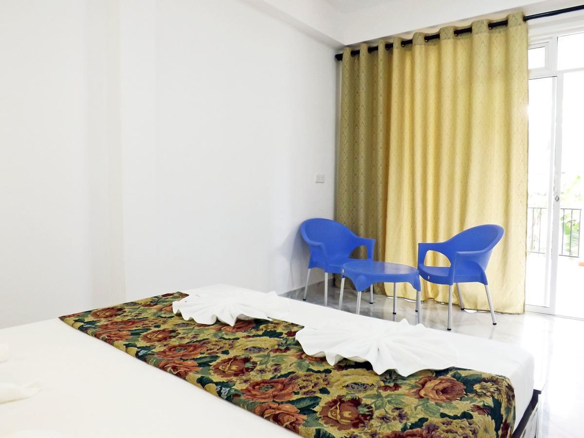 Hotel "Diana" Хіккадува Екстер'єр фото